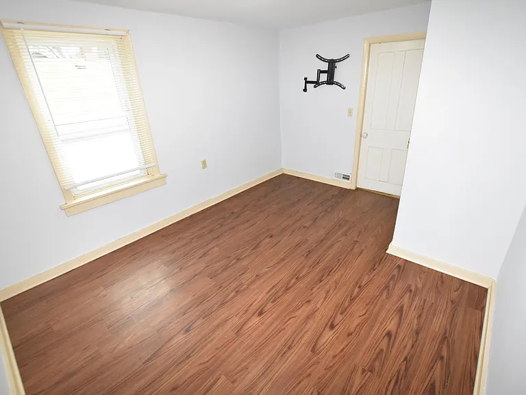 457 Talma St #2 — Photo 16