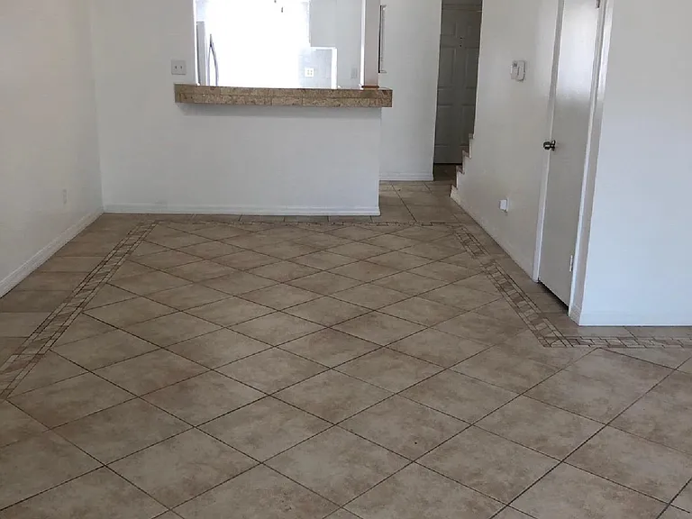 7501 Gallineta Dr #7501 — Photo 9