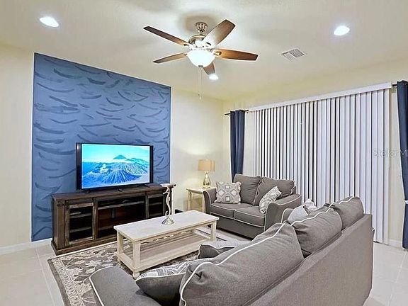4th image of 2464 Dubai St