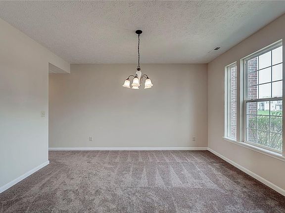 3rd image of 1357 Landsbrook Dr