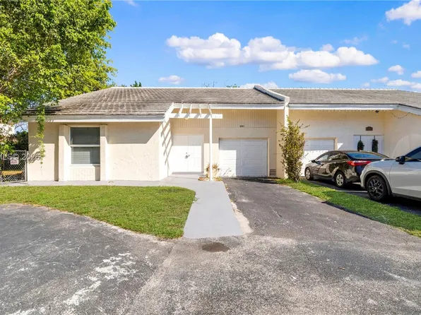 10575 La Placida Dr, Pompano Beach, FL 33065