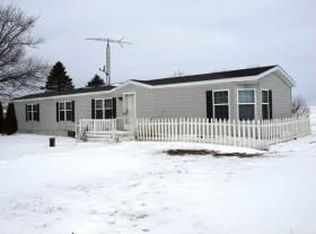 3162 E Smokey Rd, Avon, IL 61415