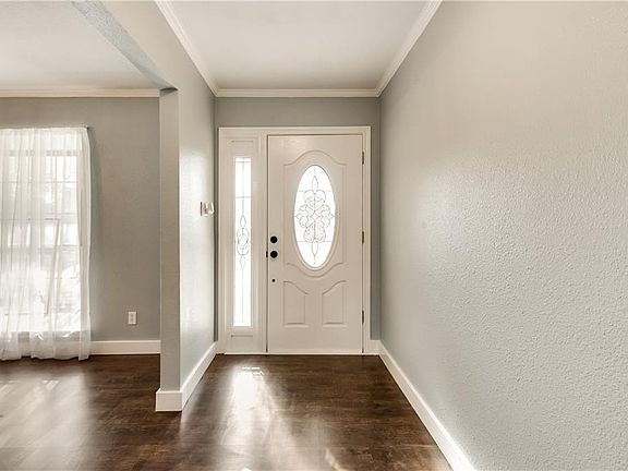 4th image of 1234 Greenbrook Cir