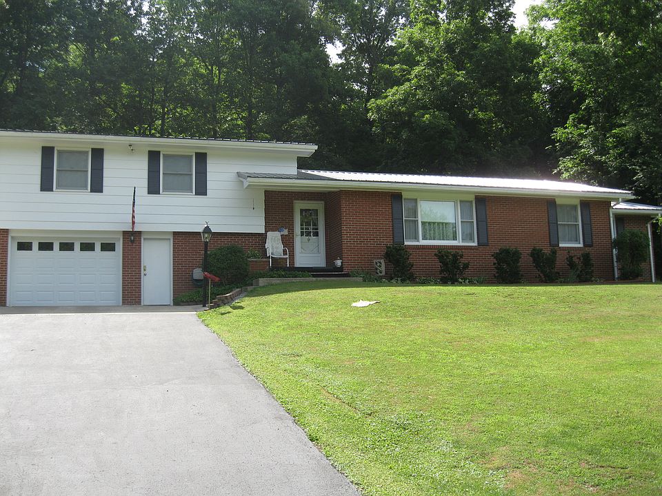 1st image of 220 Vanhorn Dr