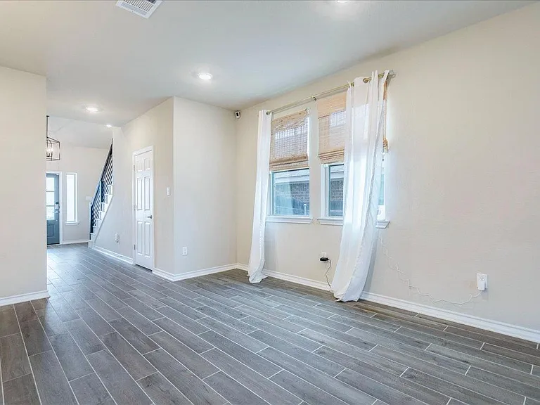 133 Papaya Dr — Photo 9