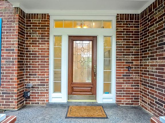 2nd image of 37 Fosters Green Dr