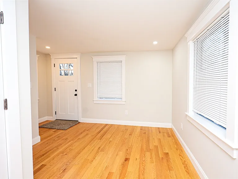 85 Oak St #85 — Photo 16