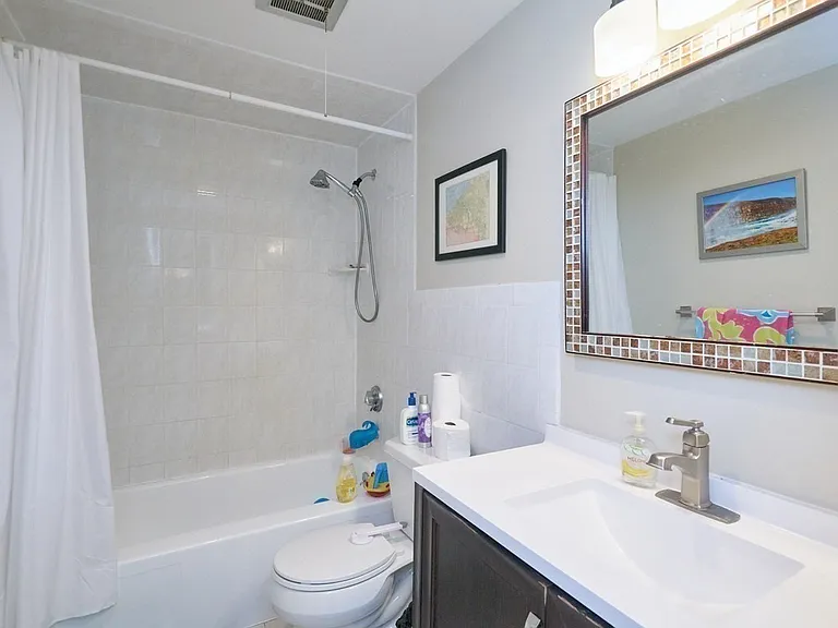 22 Chestnut Pl #315 — Photo 8