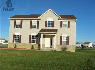 8164 Hidden Ponds Dr, Grand Blanc, MI 48439