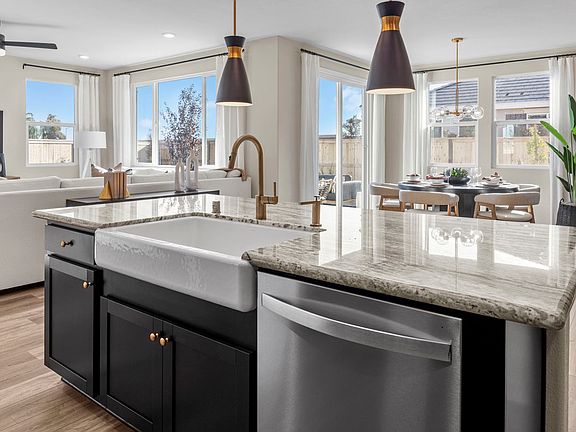 Plan 1600 Modeled - Granite kitchen countertops