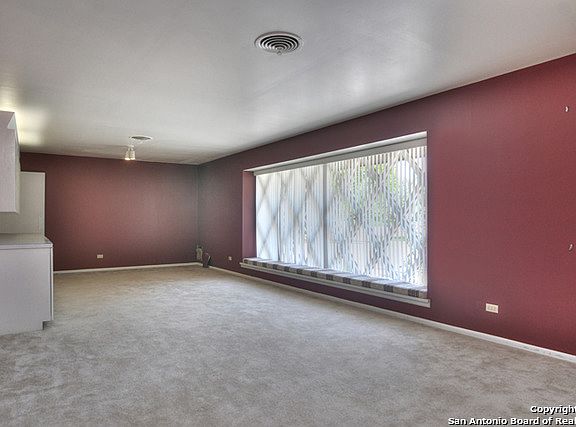 3rd image of 435 Lakeview Blvd