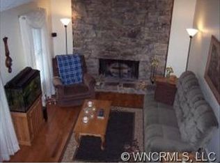 18 Wildwood Cir, Fletcher, NC 28732