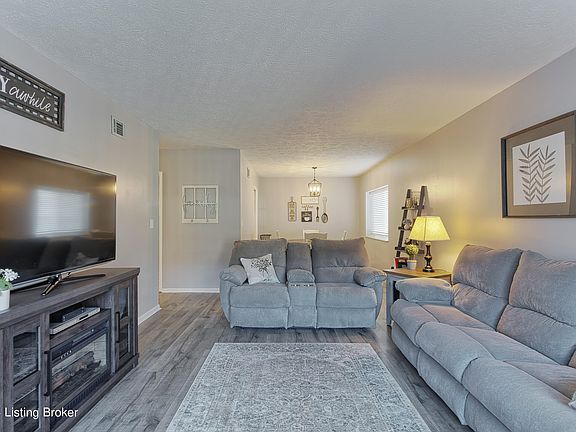 4th image of 3030 Breckenridge Ln APT 125
