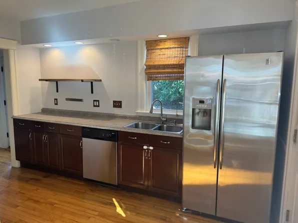 (undisclosed Address), Worcester, MA 01606