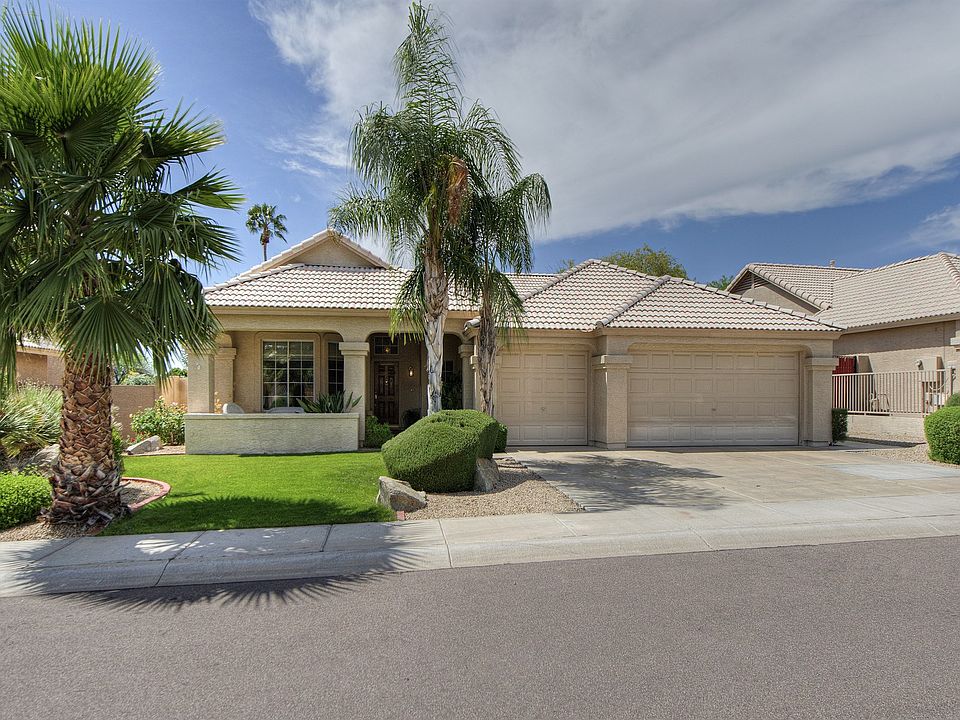 Welcome to 21340 N 64th Ave!