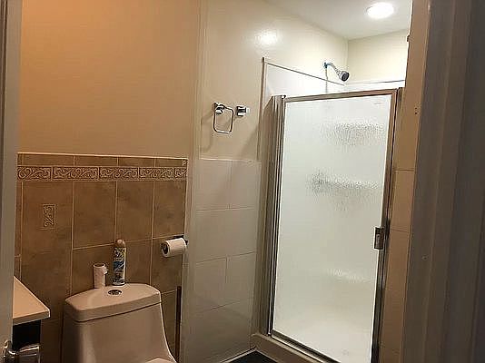 5th image of 67-54 78th St #2F