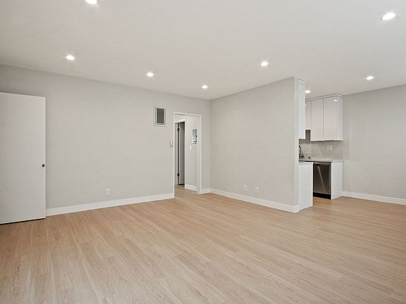 3rd image of 1451 Franklin St APT 2