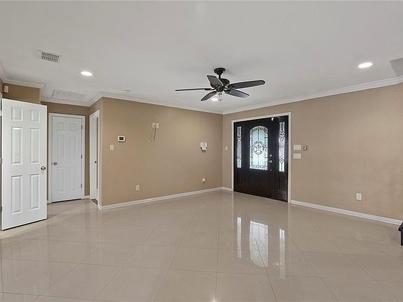 4th image of 812 Godwin Ave