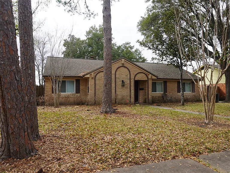 10703 Wickersham Ln — Photo 1