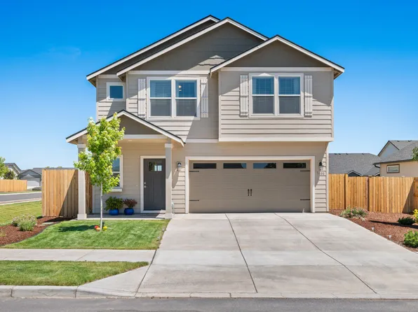 3496 NW 9th Ln, Redmond, OR 97756