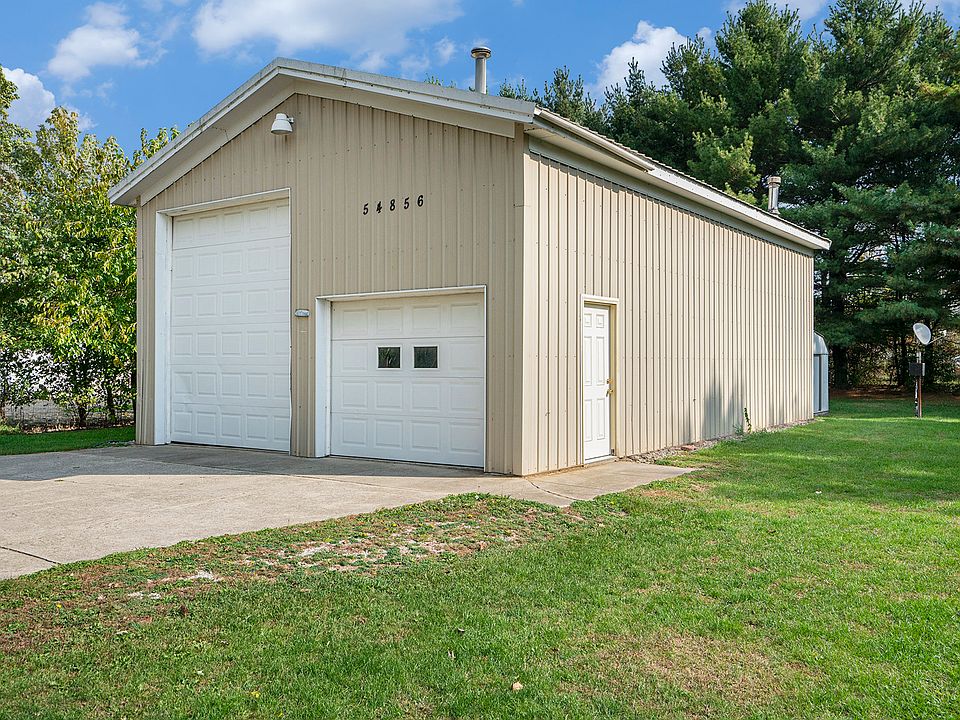 Building Photo 3