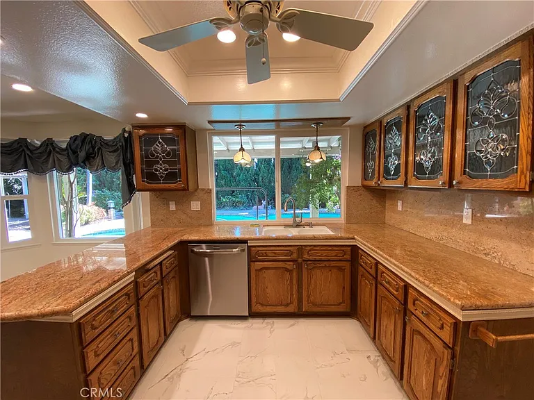 2072 Maverick Cir — Photo 10