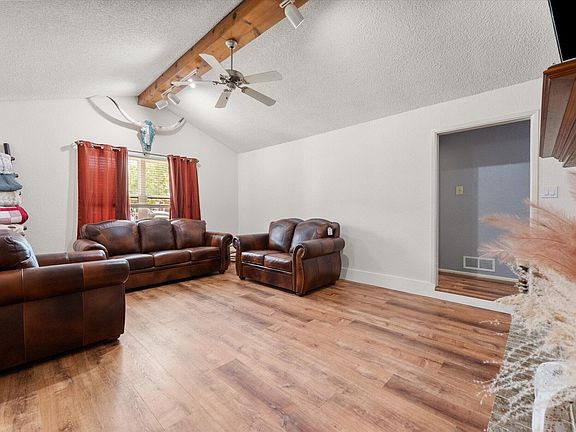 3rd image of 9004 Lynnhaven Ave