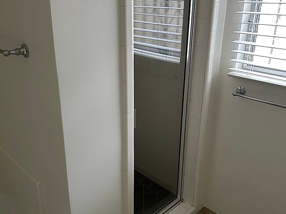 5th image of 200 Santa Rosa Rd APT 1