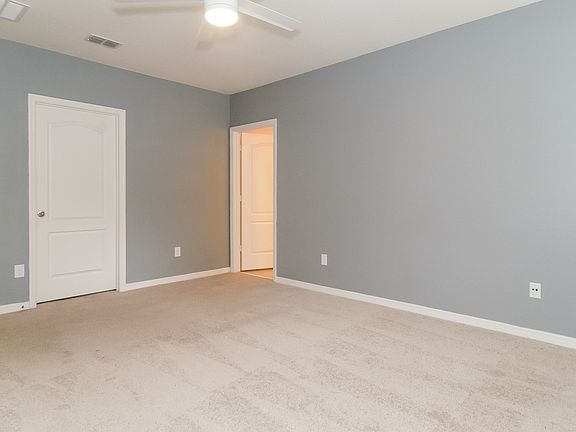 4th image of 112 Southridge Ln