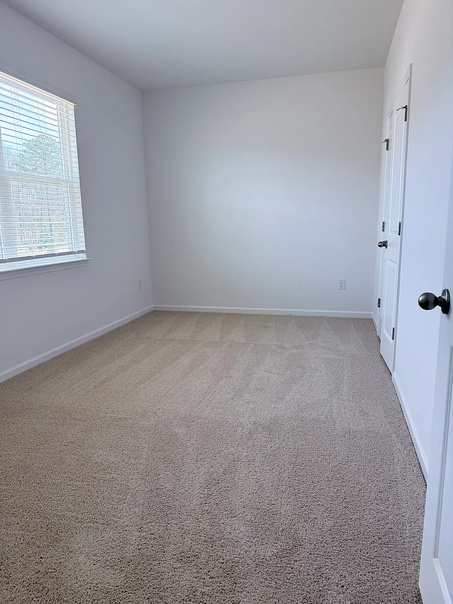 Building Photo - 2216 Carcillar Dr