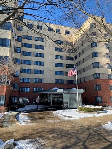 1st image of 5048 N Marine Dr #6-C