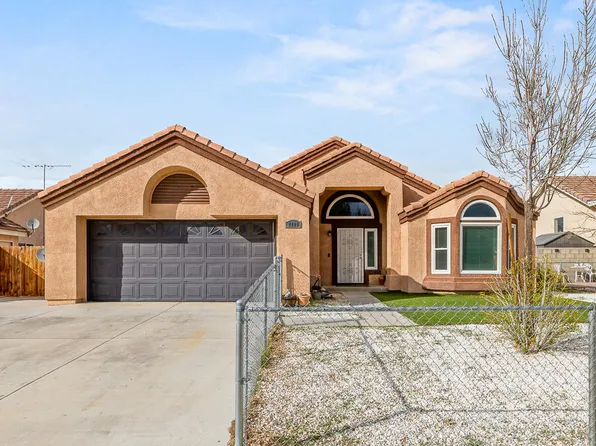 1109 Fairwind Ave, Rosamond, CA 93560