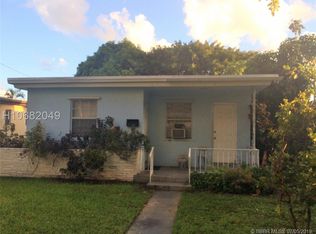 1828 Jefferson St, Hollywood, FL 33020