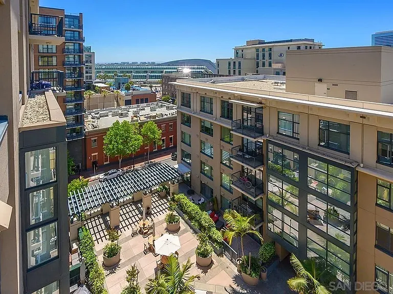 530 K St #920 — Photo 14