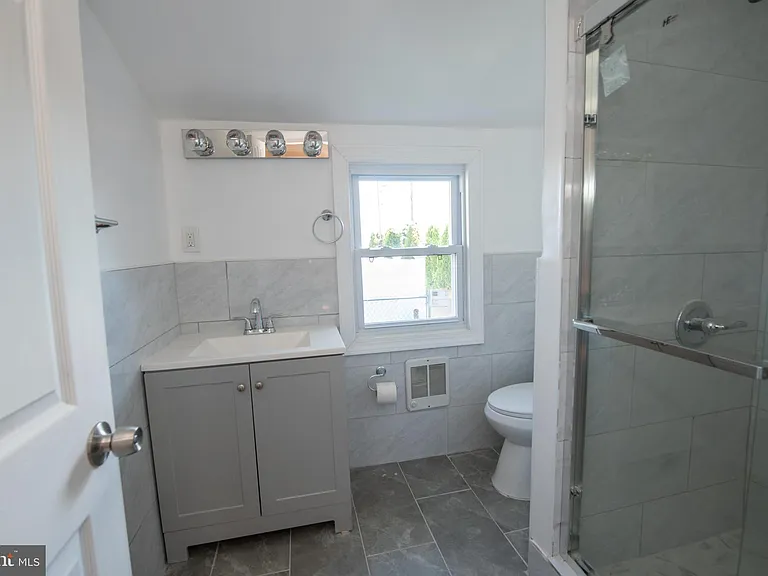 606 Green St — Photo 25