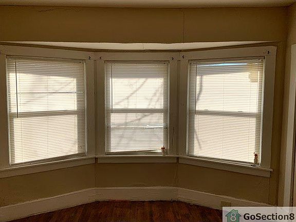 3rd image of 2713 Wheaton Ave