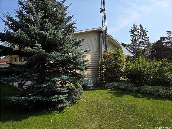 3rd image of 159 Birch ROAD