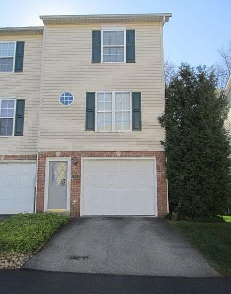 1st image of 517 Bush Way