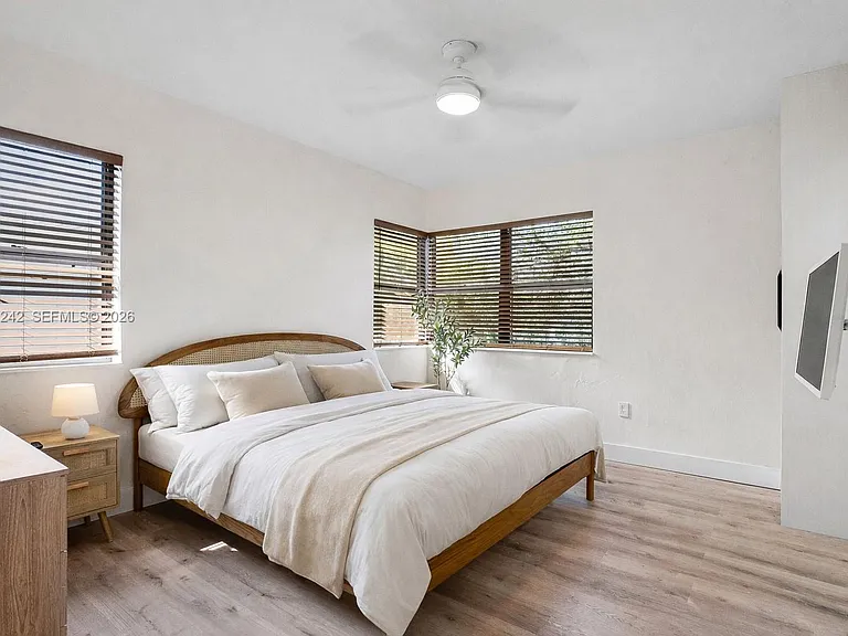 1275 Marseille Dr #42 — Photo 9