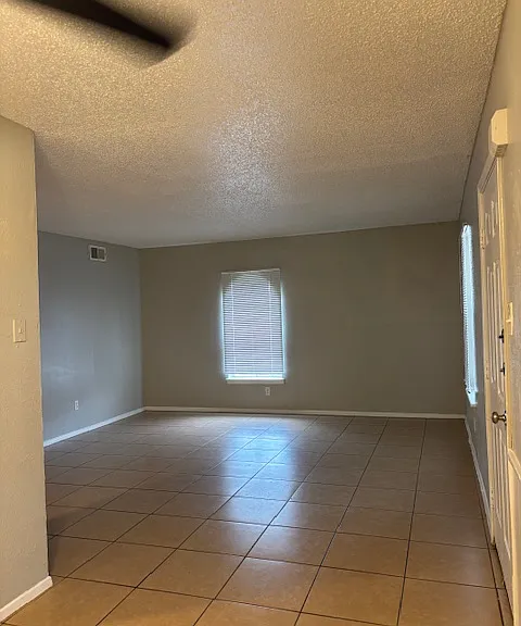 4018 Holly Rd #8 — Photo 4