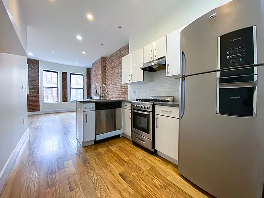 Rented by MAPT Residential LLC | media 17