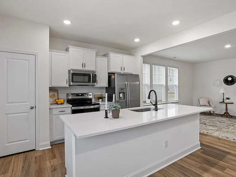 74 Amaryllis Ln — Photo 17