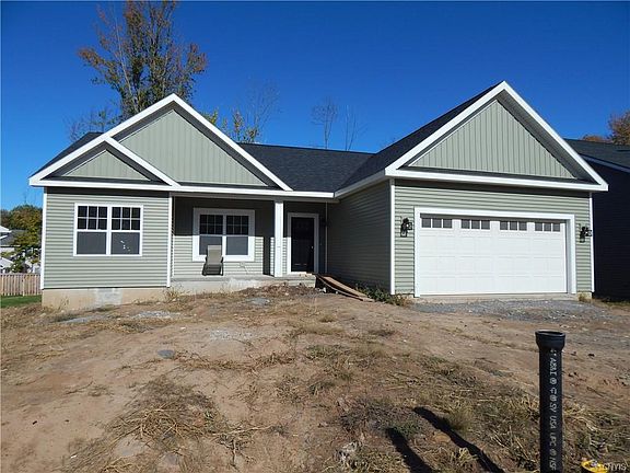4th image of 8212 Venetian Dr