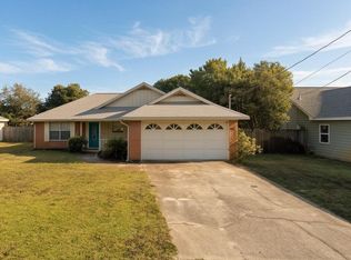 112 Austin Ct, Mary Esther, FL 32569