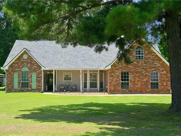 6420 Barber Dr, Pineville, LA 71360