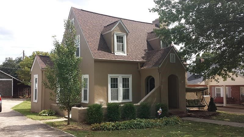 1st image of 137 Reveley St