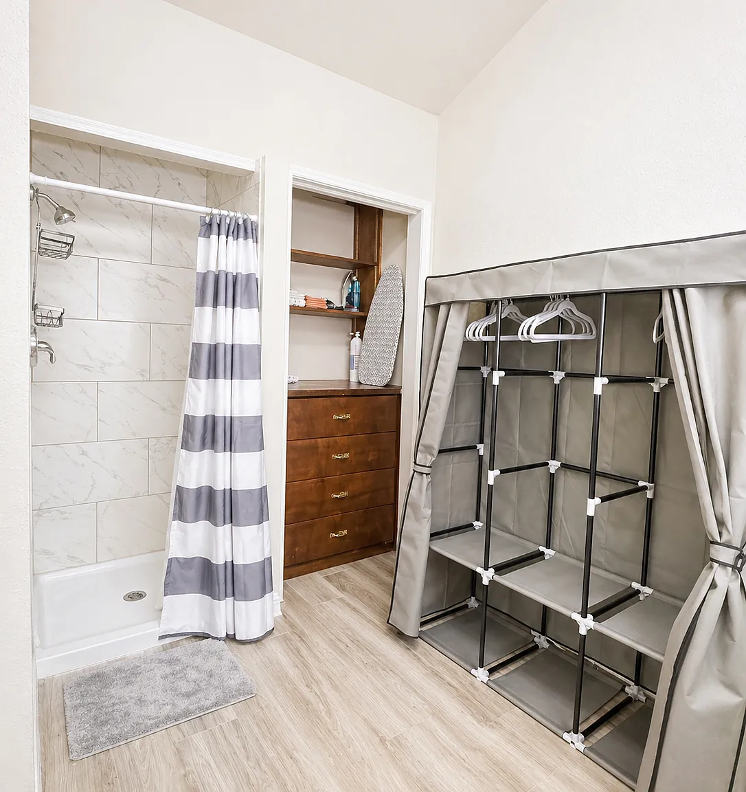 1 bed, 3200 sqft, $1,295 — Photo 2