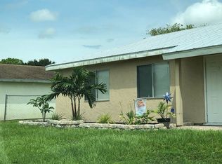 286 SW Kentwood Rd, Port Saint Lucie, FL 34953