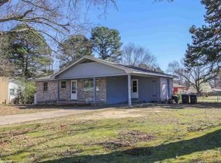 1429 Phillip Dr, Jacksonville, AR 72076
