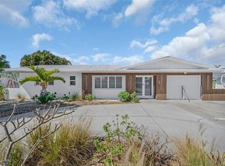4625 Forest Glen Dr, North Fort Myers, FL 33903